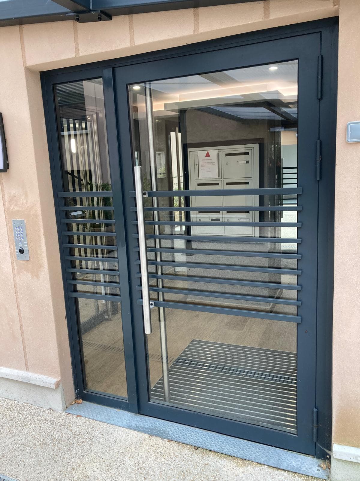 Portes sur mesure à Paris 5e — AZ Construction