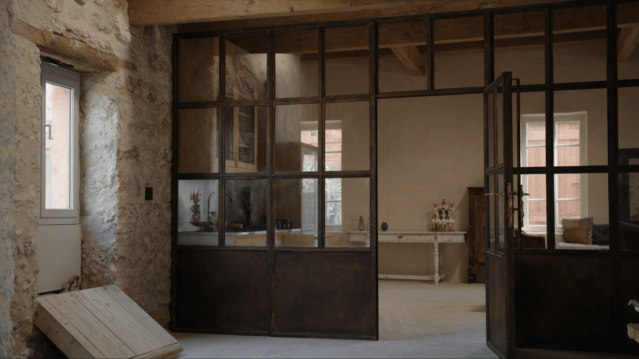 Verrière atelier longère Hurepoix Janvry 91640 village pressenti Petite Cité de Caractère — profil acier S235JR T 40×40 mm patine bronze antique sur mesure Yann + laiton fait main fonderie Bois-d'Arcy + verre clair feuilleté Saint-Gobain Diamant 8+8 mm — ABF château Janvry XVIIIe MH + église Saint-Sulpice XIIe-XVIe MH accepté 1ère instruction