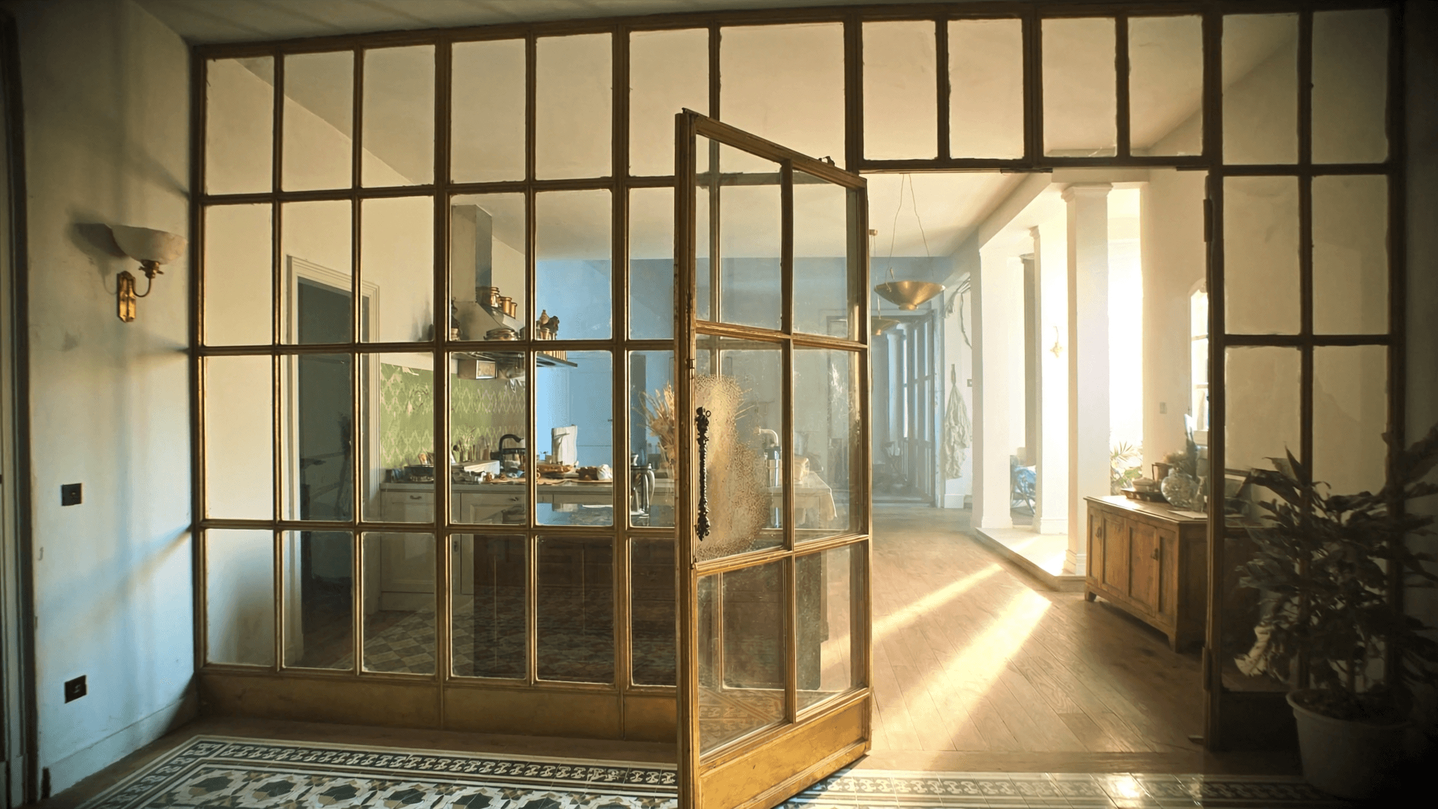 Verrière 7,8 m² Arpajon cœur médiéval