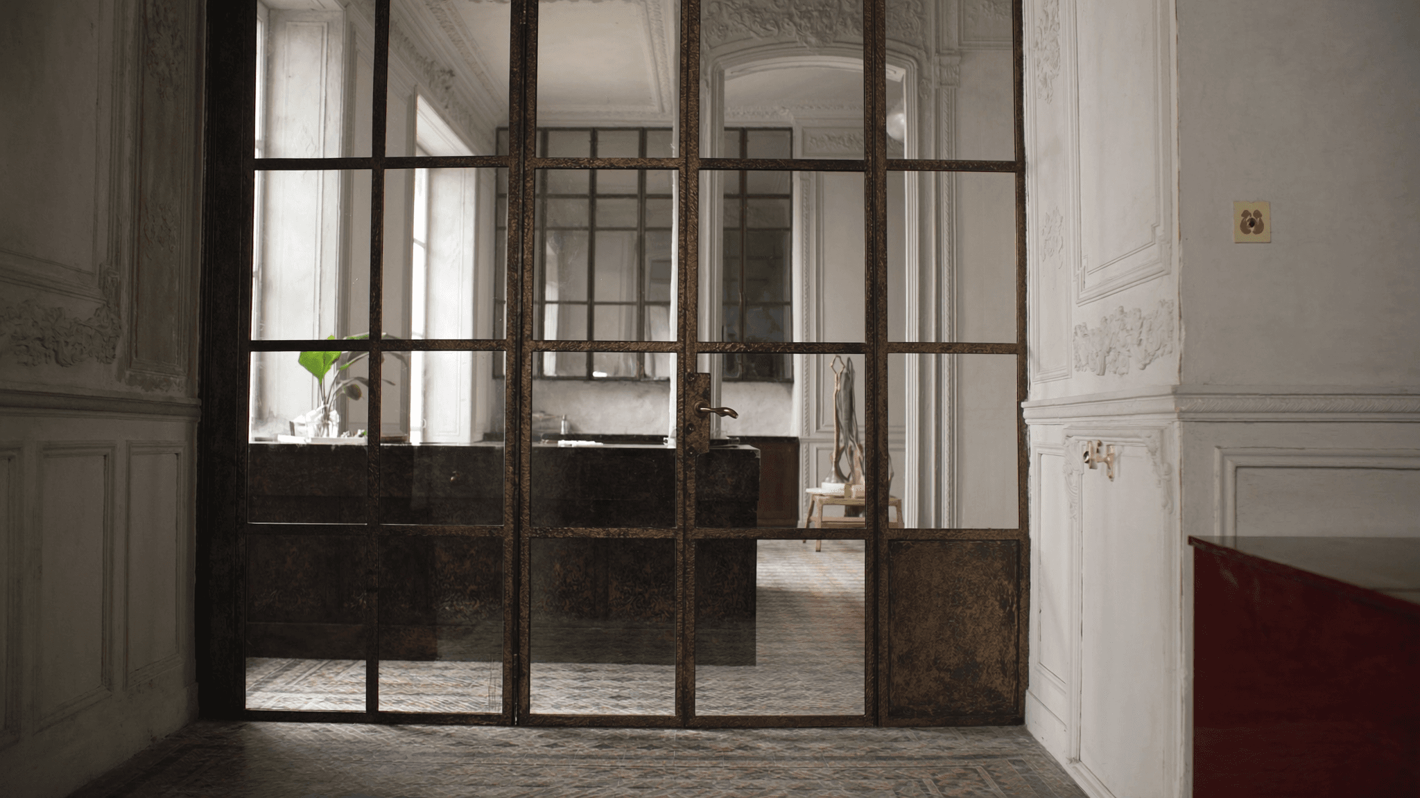 Verrière atelier demeure pierre meulière Gif-sur-Yvette 91190 cœur historique rue Auguste Daniel — profil acier 40 mm patine bronze antique sur mesure + laiton fait main fonderie Bois-d'Arcy + verre clair feuilleté Saint-Gobain Diamant 8+8 mm — ABF château Belleville + église Saint-Rémi accepté 1ère instruction