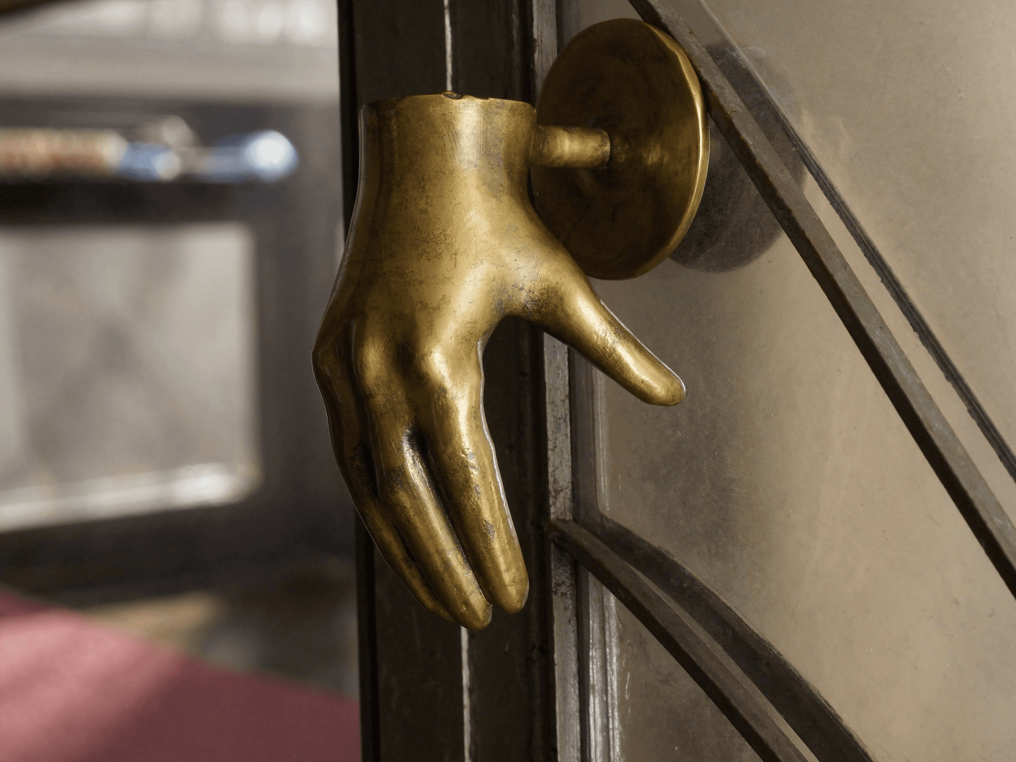Détail laiton fait main fonderie Bois-d'Arcy sur profil 40 mm — Marcoussis