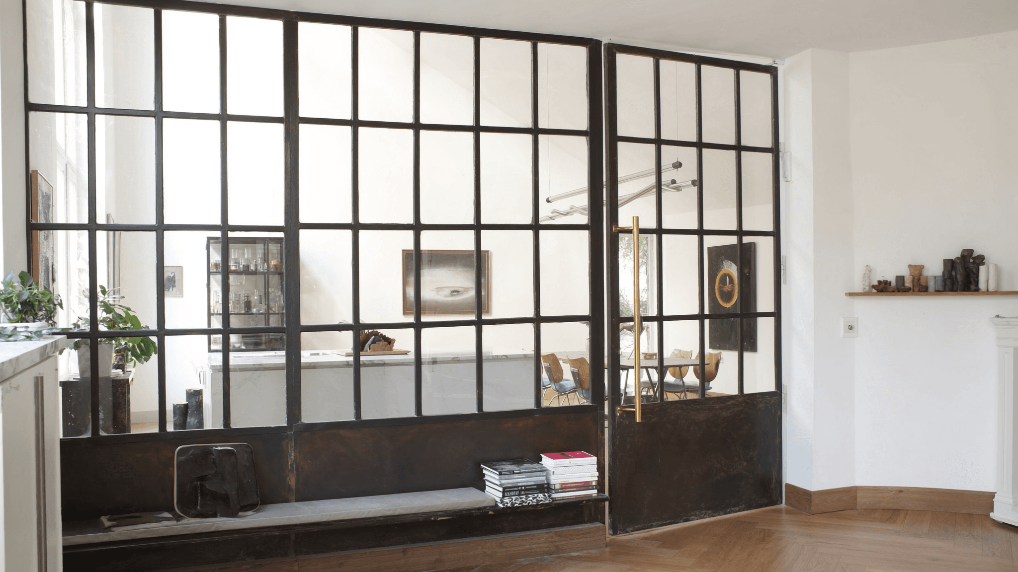 Verrière atelier maison individuelle Champlan 91160 Essonne Plateau Saclay limitrophe — profil acier S235JR T 40 × 40 mm patine bronze antique sur mesure + laiton fait main fonderie Bois-d'Arcy + verre clair feuilleté Saint-Gobain Diamant 8+8 mm — clients CSP++ Saclay scientifique