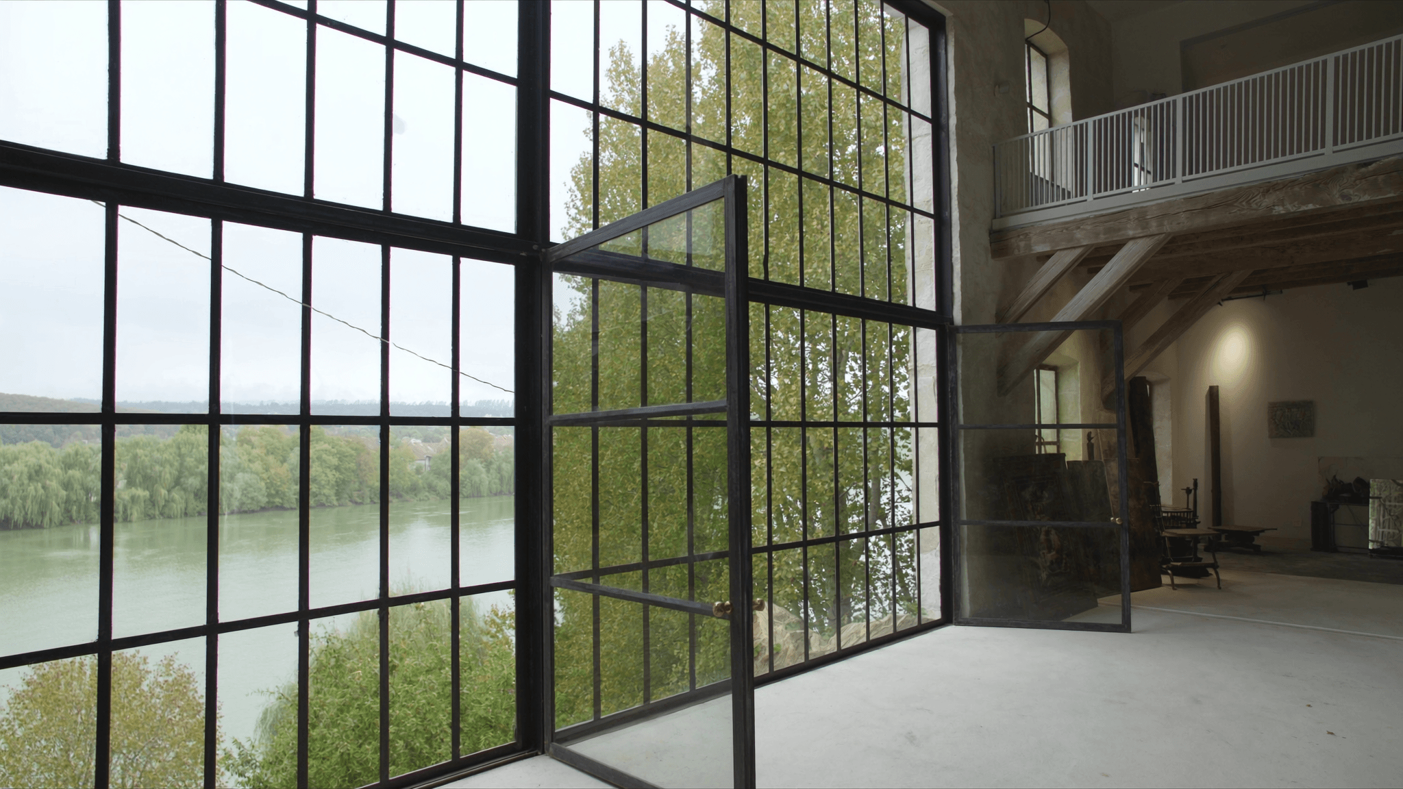 Verrière monumentale 9,2 m² bord Yerres