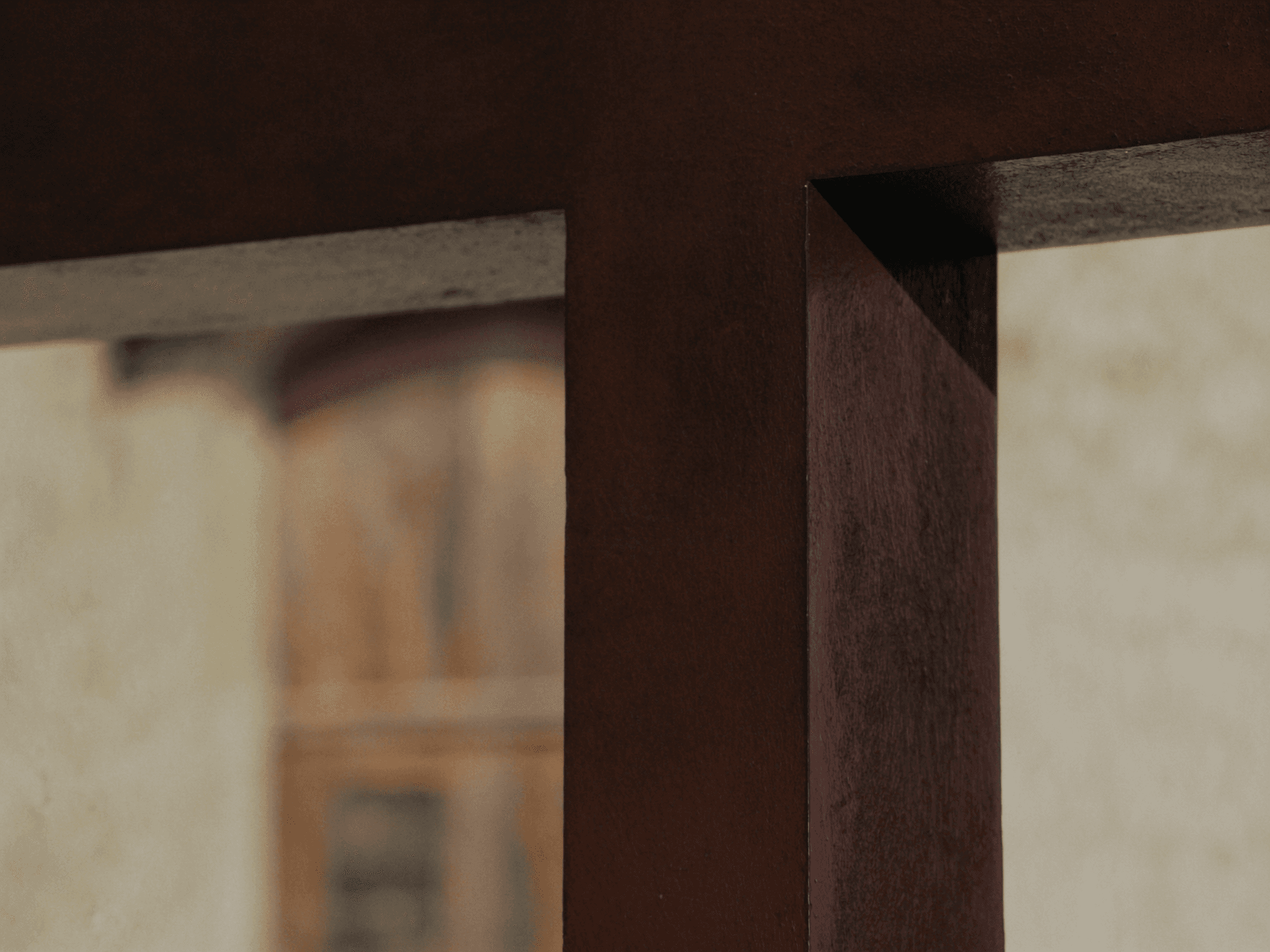 Détail patine bronze antique chocolat profil 40 mm par Yann patineur Bois-d'Arcy