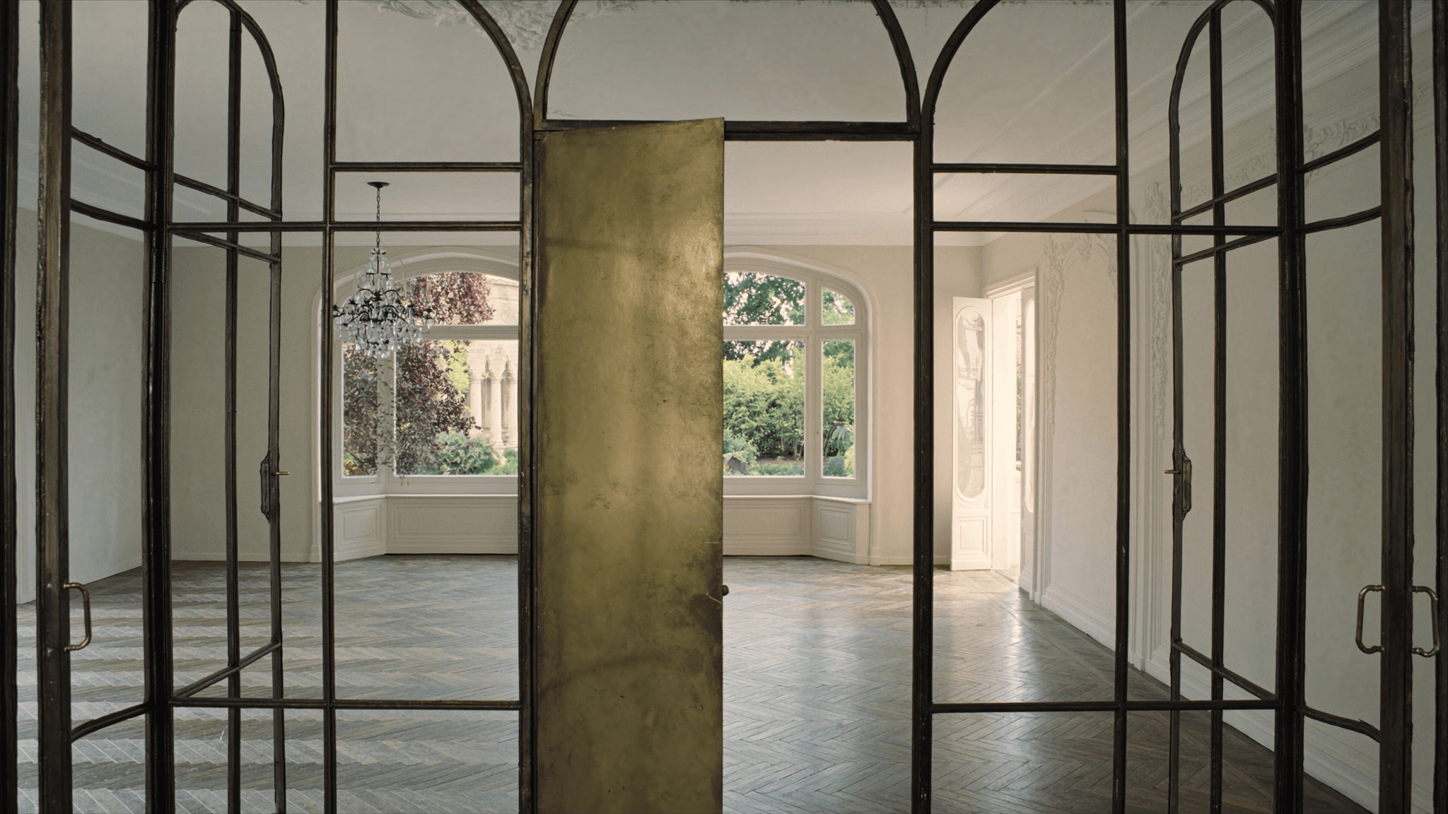 Verrière atelier appartement cadre La Défense Courbevoie 92400 — profil acier S235JR T 40×40 mm patine bronze antique sur mesure + laiton fait main fonderie Bois-d'Arcy + verre clair feuilleté Saint-Gobain Diamant 8+8 mm — ABF Saint-Pierre-Saint-Paul XIIe MH accepté 1ère instruction