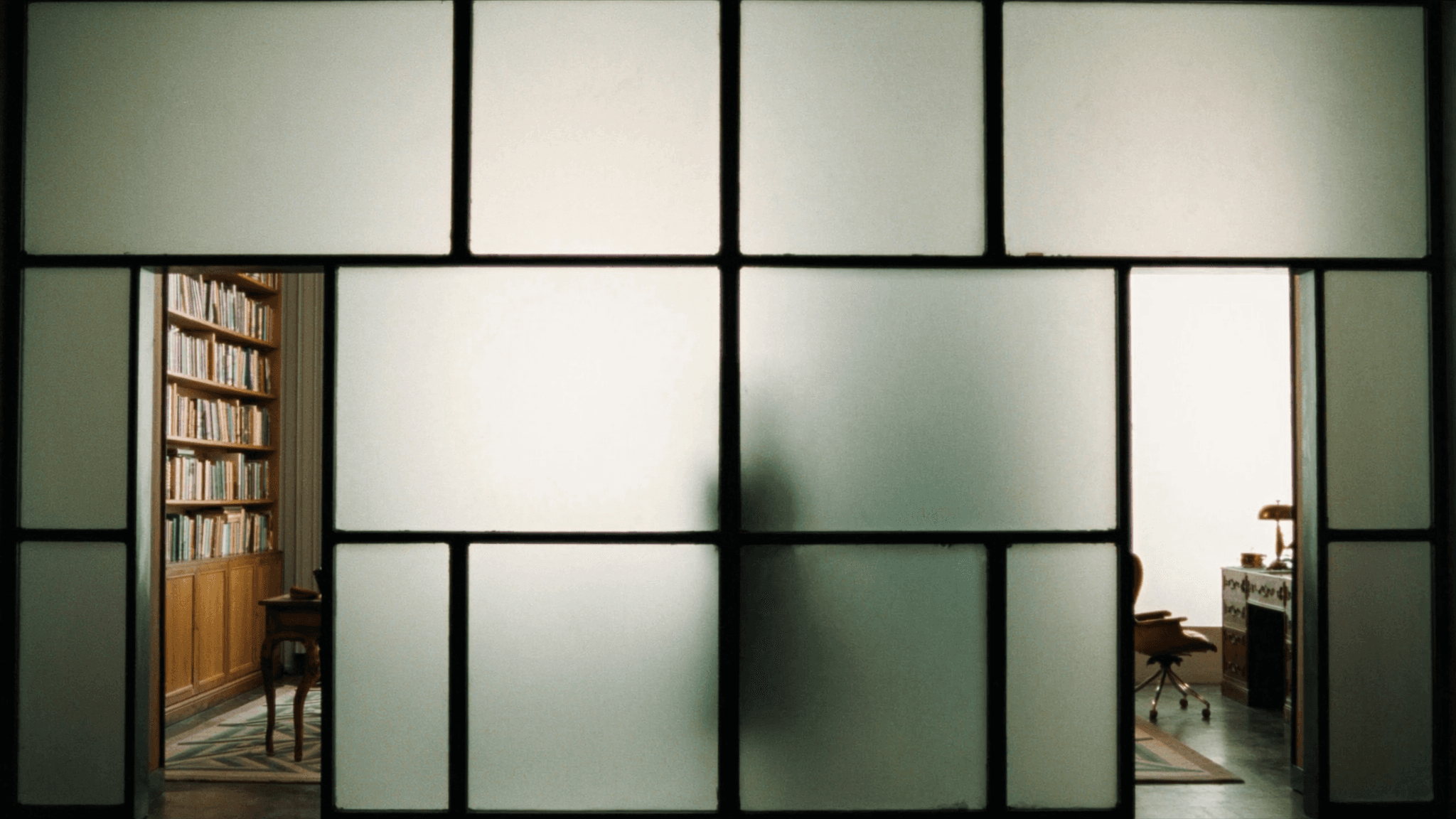 Avant : open space brut