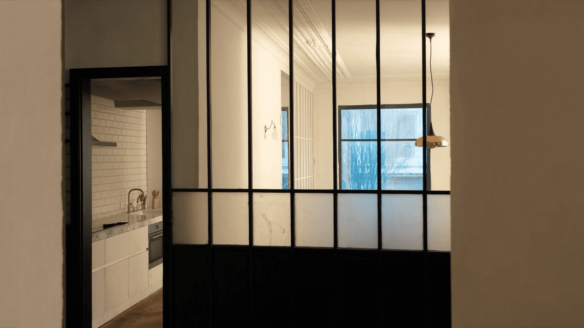 Verrière 5,4 m² haussmannien Aristide Briand Montrouge limite Paris 14e profil 40 mm noir mat