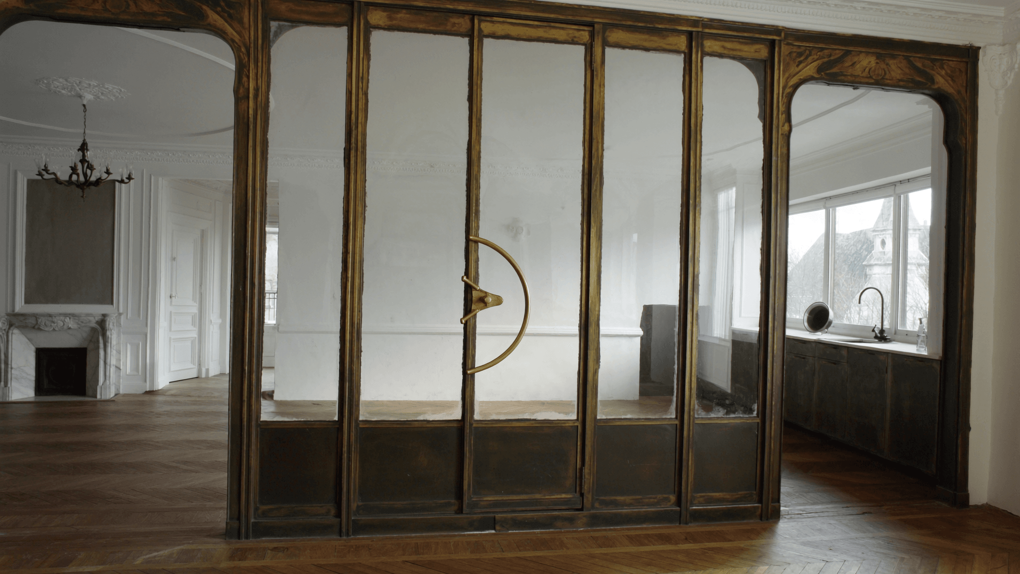 Verrière 8,2 m² laiton fait main + porte battante Bois-d'Arcy maison Belle Époque 1910 Centre Saint-Jacques