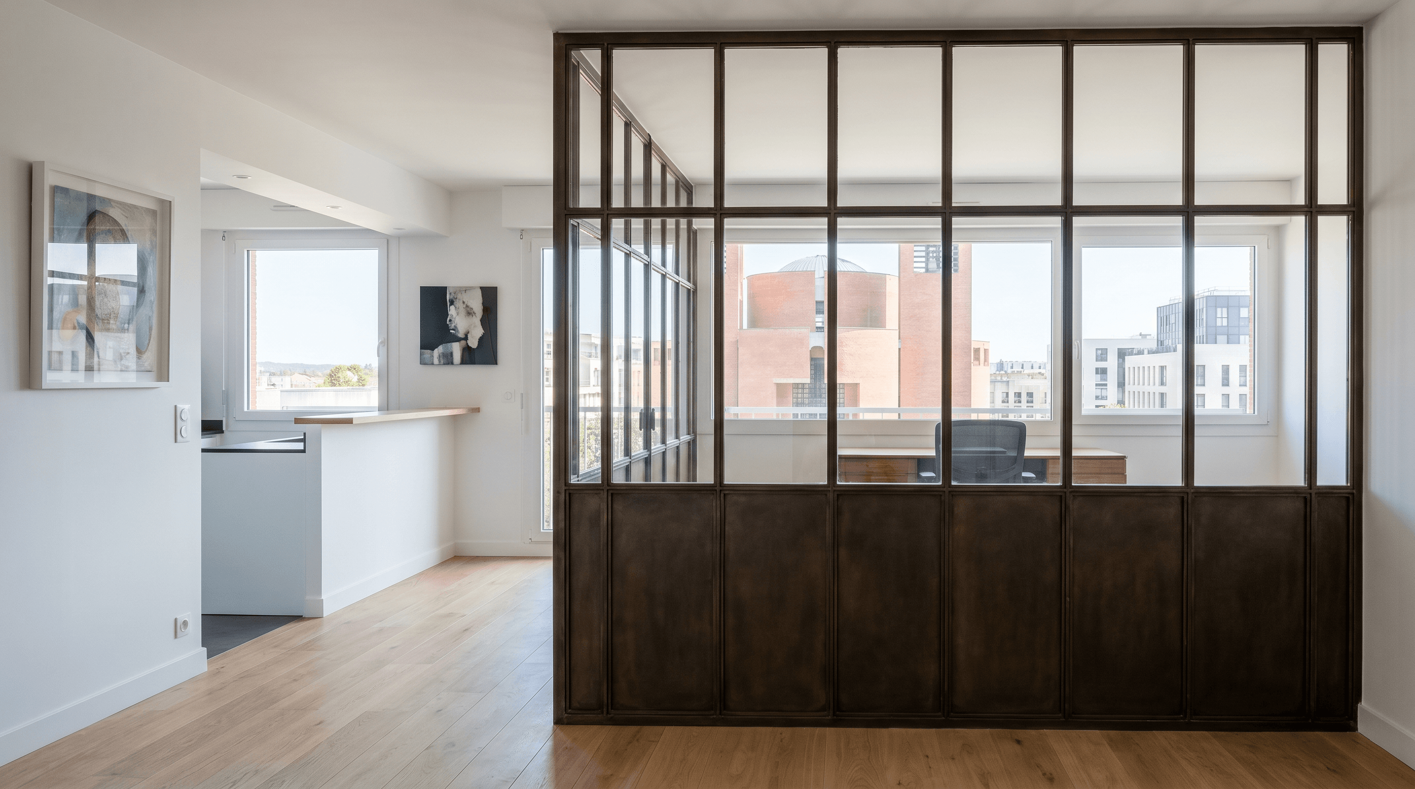 Verrière 5 modules + soubassement Pyramides — vue d'ensemble cuisine ouverte